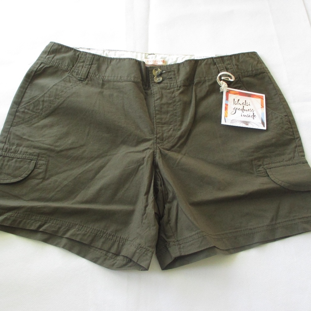NWT - DOCKERS olive green shorts - sz 10P - $42.00
